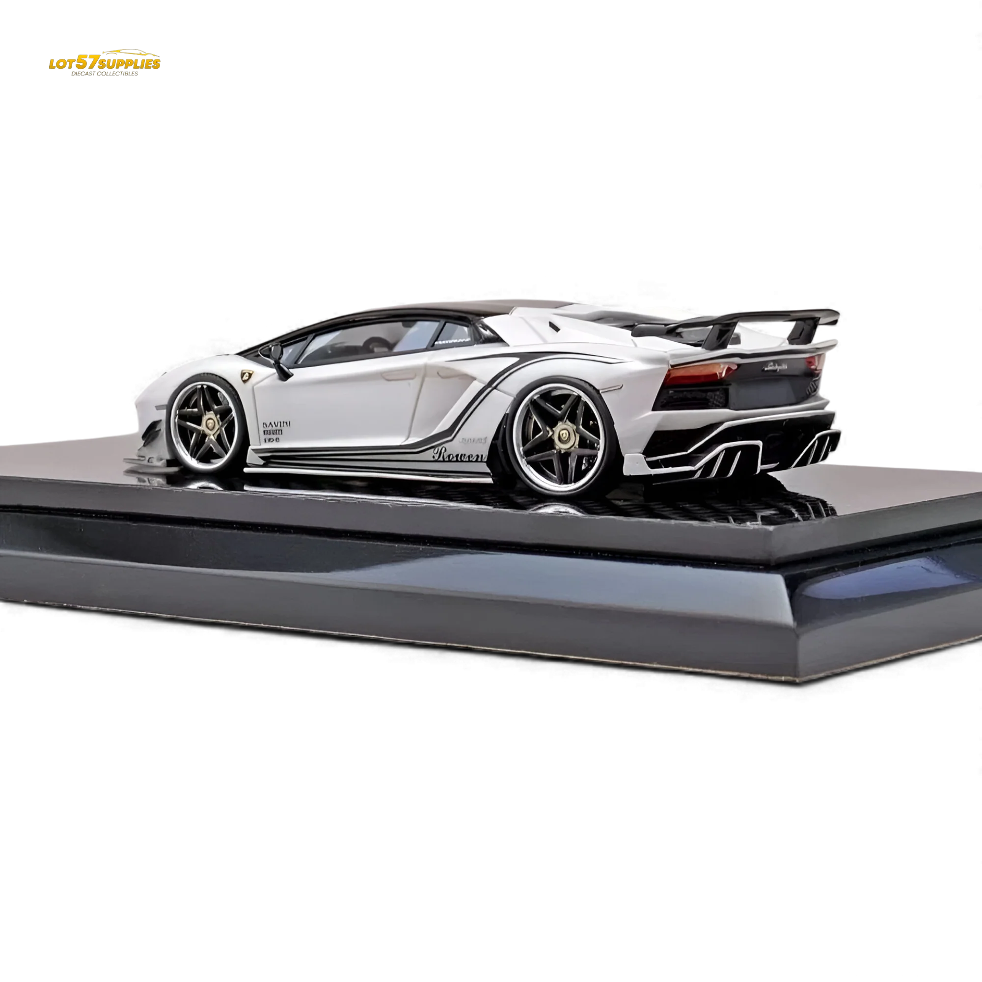 YM Model Lamborghini Aventador S Rowen White 1:64 - Image 3