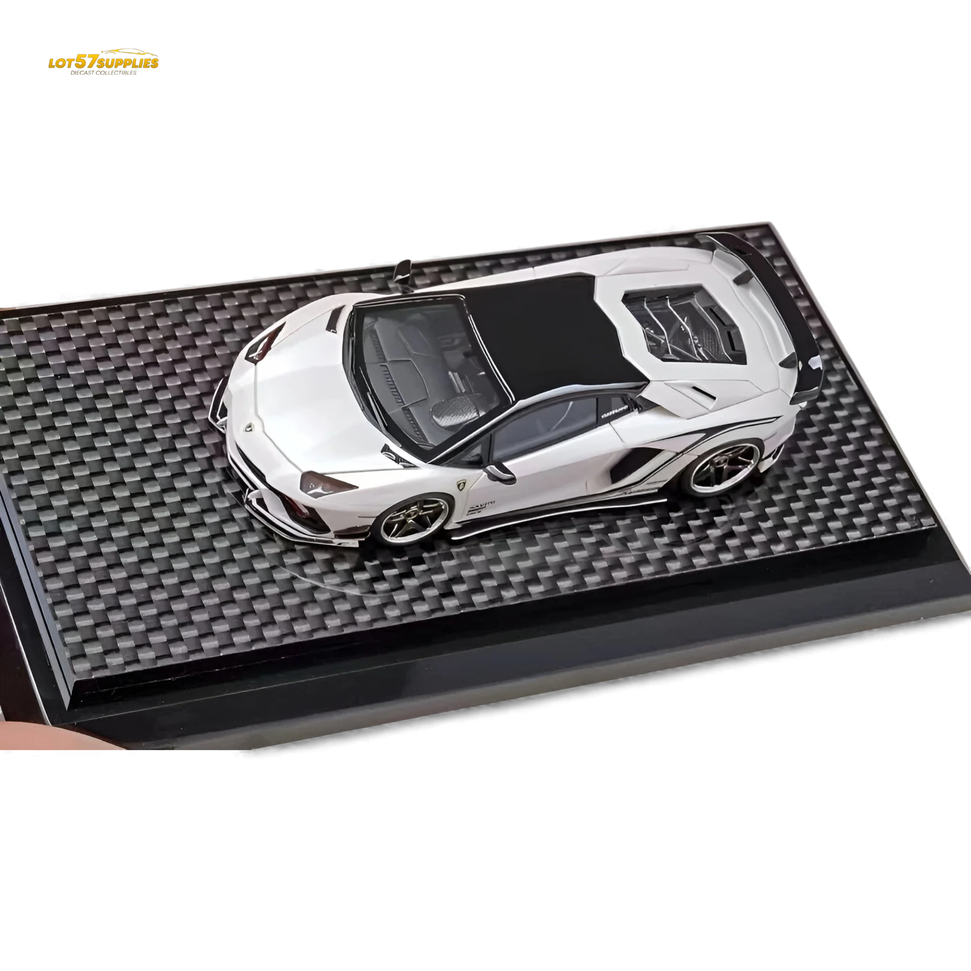 YM Model Lamborghini Aventador S Rowen White 1:64 - Image 4